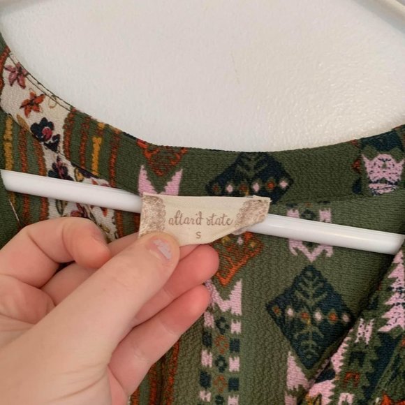 Olive green patterned long sleeve maxi dress - Picture 3 of 3